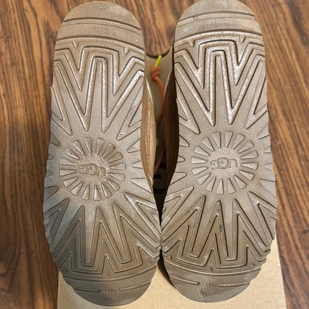 UGG Women's Highland Hi Heritage Sneaker, Chestnut, Size 6 - Picture 5 of 8